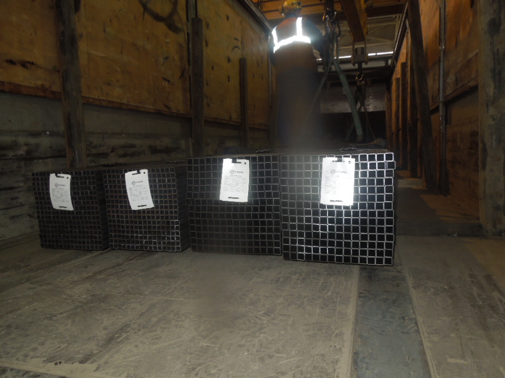 Погрузка сборного заказа тр пр 20х20х1,5 и 25х25х,1,5